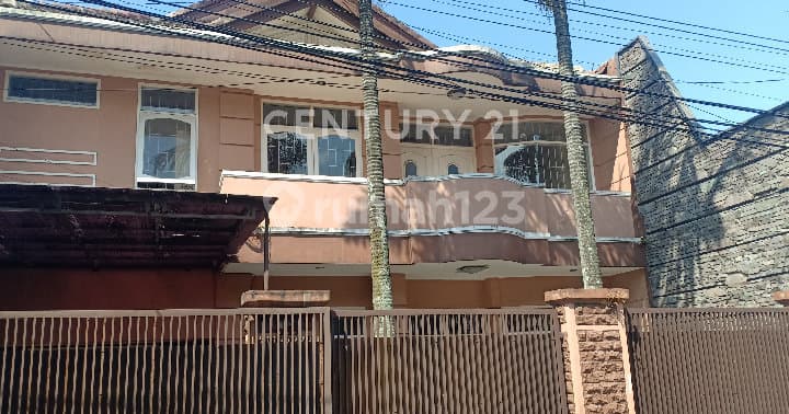 Rumah Estetik Pusat Kota Dekat Festival City