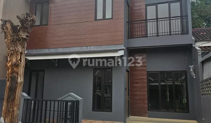 2-Storey Renovated Nusaloka House, The Price is Very Good