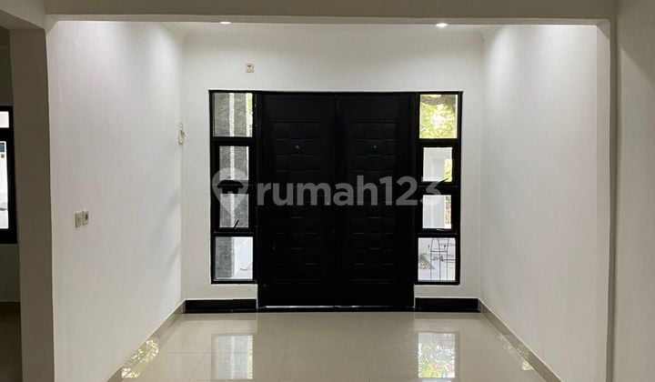 Dijual! Rumah Modern Siap Huni Harga Miring di Ciledug