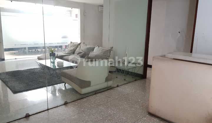 OLD HOUSE LAND CALCULATION IN KEMANG RAYA, SOUTH JAKARTA