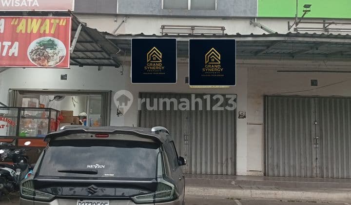 Ruko 2 Lantai Lokasi Bagus di Grand Wisata Dekat Tol