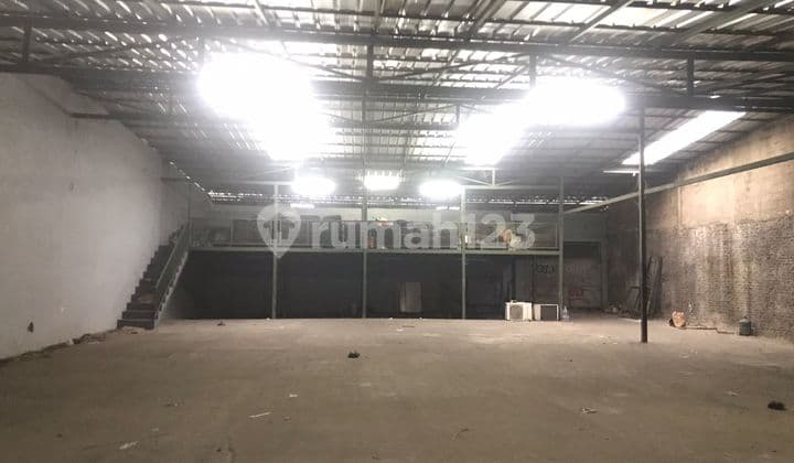 Gudang & Tanah Disewakan Terpisah di Mainroad Soekarno Hatta Bdg