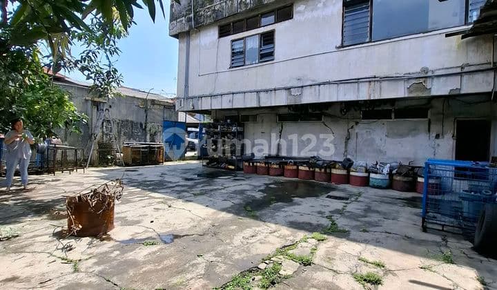 Gudang & Tempat Usaha Lokasi Strategis Mainroad Soekarno Hatta