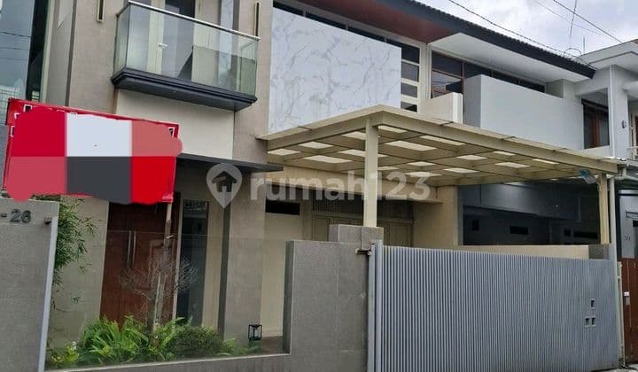 Rumah Minimalis Furnished Baru Direnovasi di Batununggal
