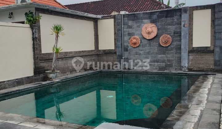 Hunian Tropis Modern Villa Mewah 4 Kamar Hanya 5 Menit Dari Pantai Sindhu, Sanur