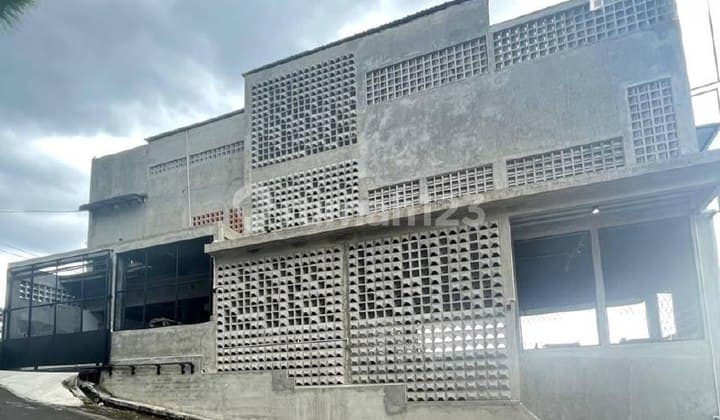 Lelang Tanah dan Gedung Serbaguna di Ciburial Cimenyan Bandung!