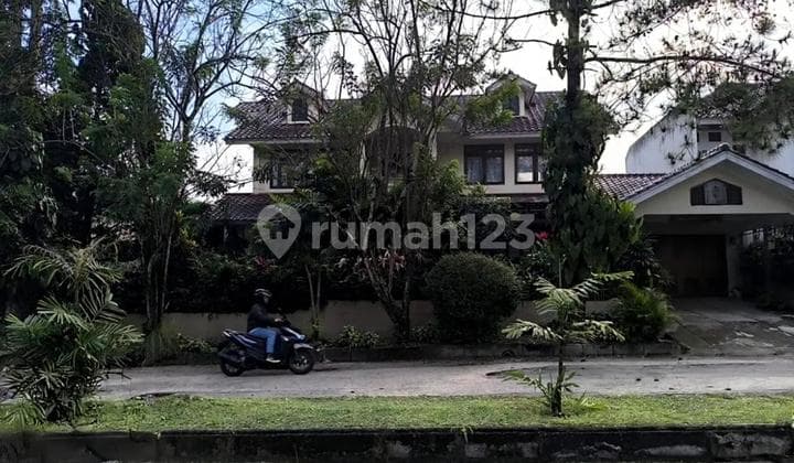 Dilelang Rumah di Lembang Cocok Dijadikan Villa