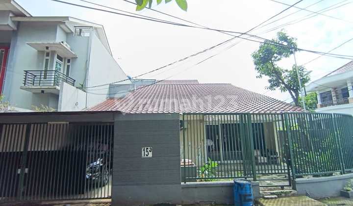 Rumah Lama di Jl Cibulan Kebayoran Baru Jakarta Selatan