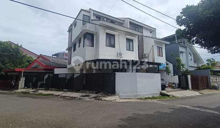 Rumah Lt 108M² Hoek di Perum Depkes Ps Minggu Jakarta Selatan