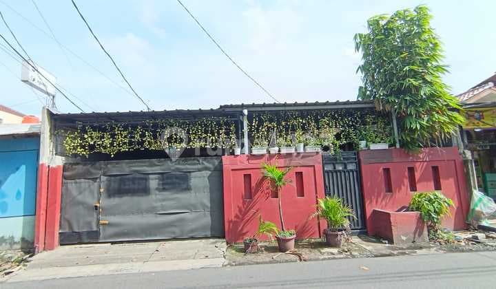 Old House on Jl Rawa Simprug III Grogol Kbye Lama South Jakarta