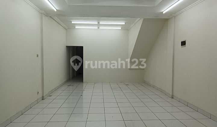 Disewakan Ruko Canadian Broadway, Kota Wisata - 2 Lantai Siap Pakai