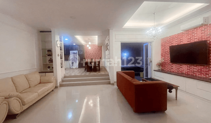 Dijual Rumah sudah Include Furniture, Kota Wisata Cibubur