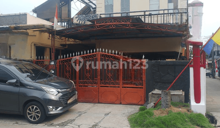 Dijual Rumah & Kos Jl. Boulevard Raya Gading Serpong, Kelapa Dua