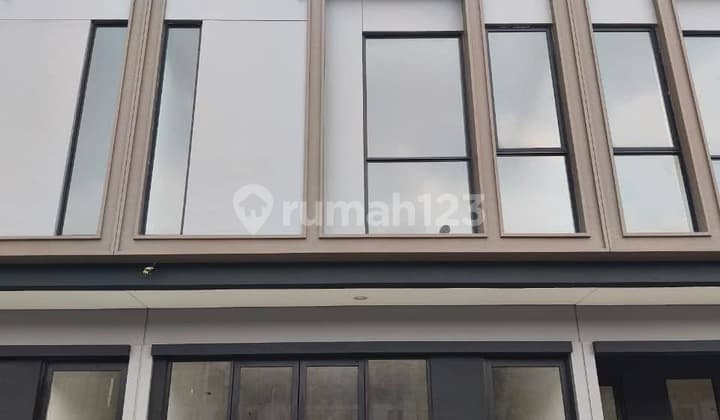 Dijual/Disewakan Ruko Park Avenue The Hive, Park Serpong