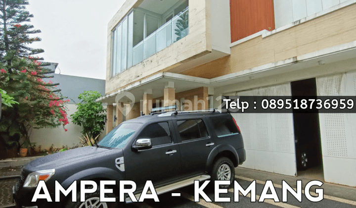 Ampera Kemang - Rumah Bagus Siap Huni dengan Private Swimming Pool di Ampera Jakarta Selatan