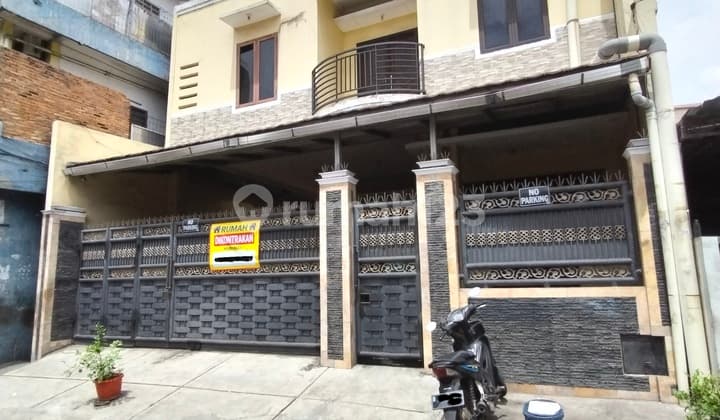 Sewa Pancoran Barat - Rumah Tinggal Siap Huni Lokasi Strategis di Pancoran Barat