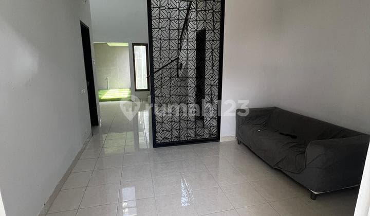 House for Rent in West Newton, Gading Serpong