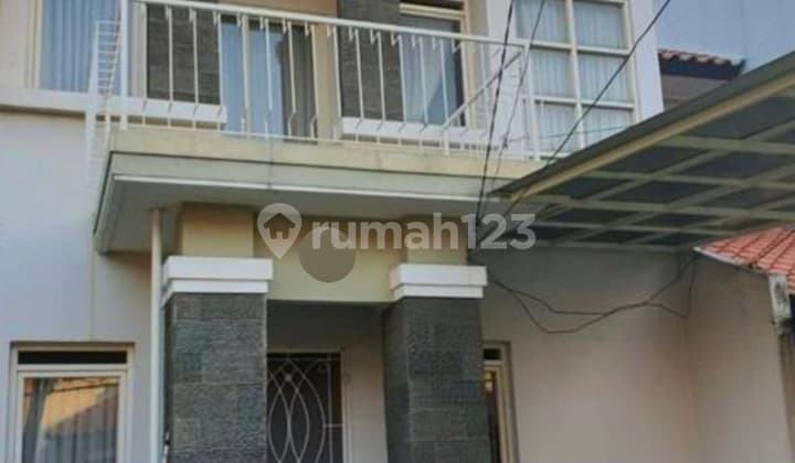 Dijual Rumah di Taman Parahiyangan Lippo Karawaci
