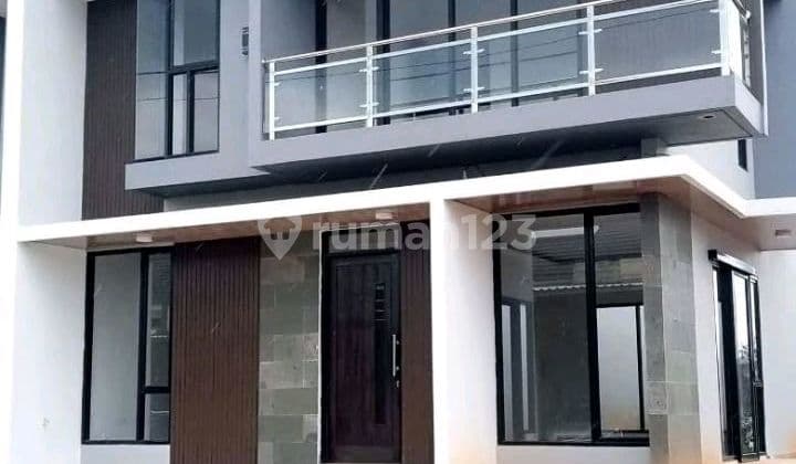 Rumah Mewah Dalam Komplek Di Perumahan Sawangan Village