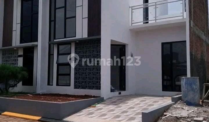 Mezzanine Type Complex House