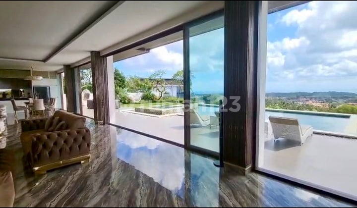 Luxury Villa dengan Spektakuler Unblock Ocean, Airport, Toll dan Mountain View di Jimbaran - Bali