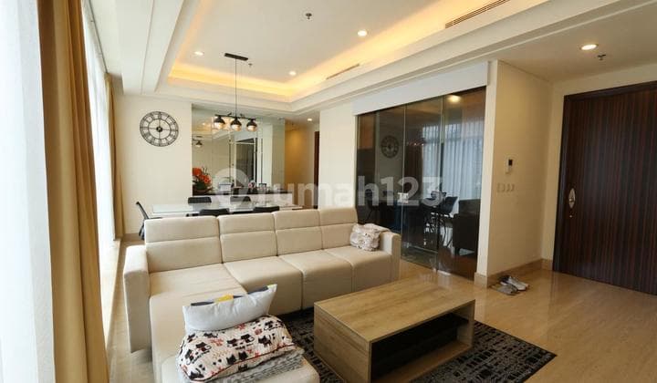 Jual Cepat Apartemen 3 Kamar Tidur di South Hills, Private Lift, Hadap Timur