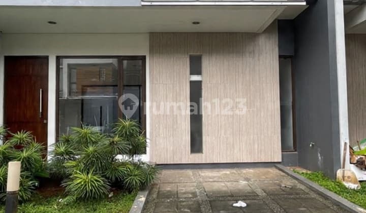 Disewakan Rumah Posisi Terbaik di Pusat BSD The Eminent Harga 75Jt/Th Nego