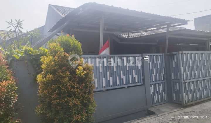 Rumah Strategis Selangkah Menuju Stasiun Kereta Di Bojong Gede