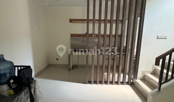 Jual Rumah Michelia Gading Serpong Bagus Murah Lokasi Dekat Kolam Renang Siap Huni