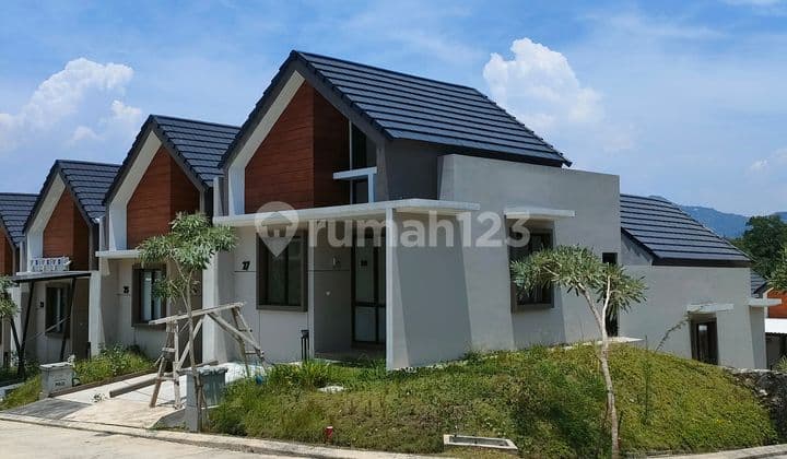Jual Rumah Hoek Baru Scandinavian Cluster Dekat Aeon Mall Sentul City