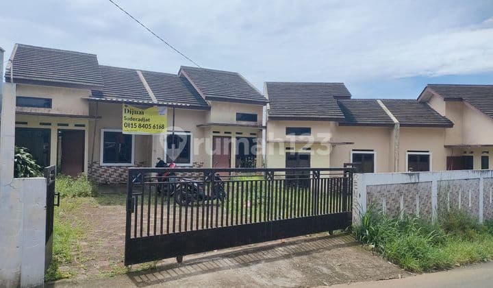 Jual Rumah Dekat Tol Cigombong Dapatnya 4 Unit Rumah Sekaligus