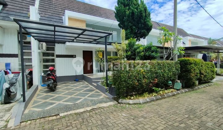 Jual Rumah Terawat Cluster Terdepan Rancamaya Golf Estate