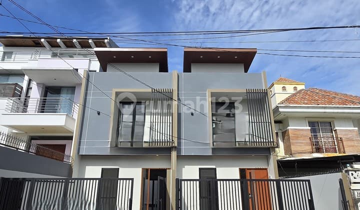 Ton - Dijual Rumah Kavling DKI Meruya Selatan 2 Lantai Unfurnish