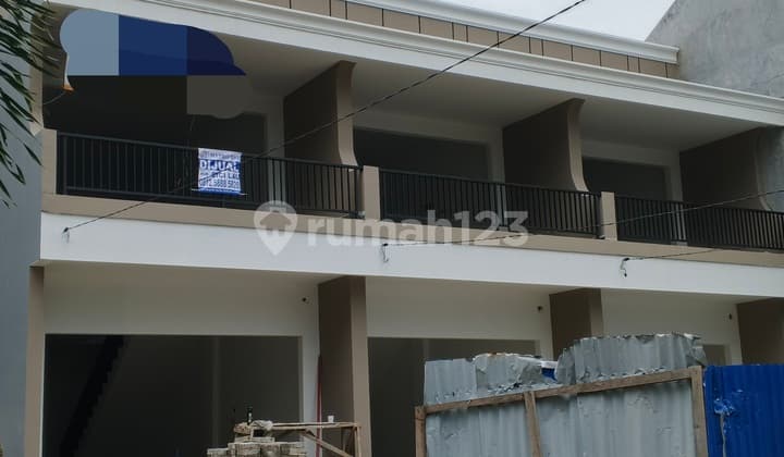 Dijual Ruko 3 Unit Lokasi Strategis Boulevard Villa Melati Mas