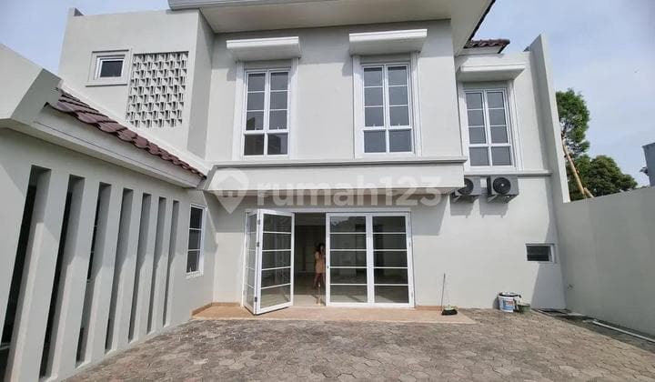 For Sale House in Granada Cluster Gading Serpong