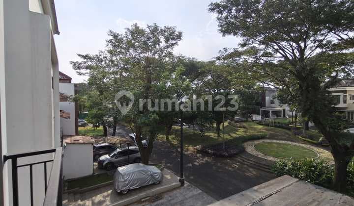House with Garden View in Taman Diponegori Cluster, Lippo Karawaci