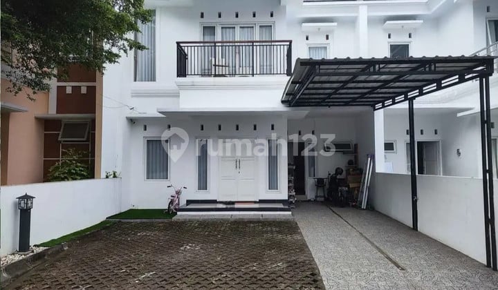 Two-Story Residential House in Pelangi Mas Residence Housing Complex near Jl. Palagan Tentara Pelajar, Sleman