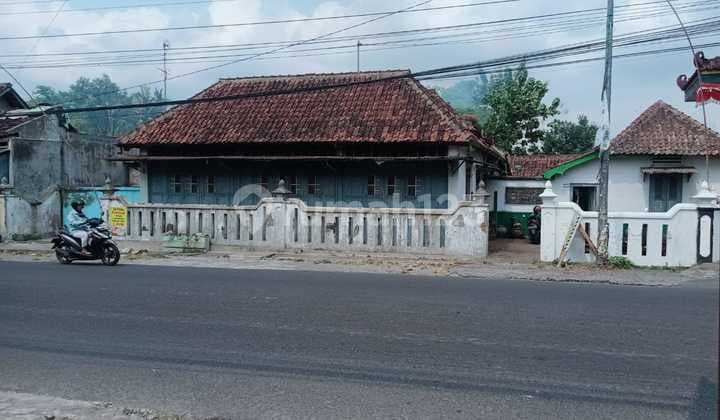 DISEWAKAN Rumah Usaha pinggir Jl. Godean, Sleman