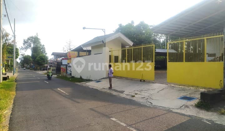 Gudang 3574 Meter Persegi Lokasi Dekat Kantor Pemerintahan Sleman
