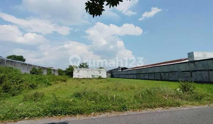 Tanah 800 Meter Persegi Lokasi Dekat Mirota Godean.