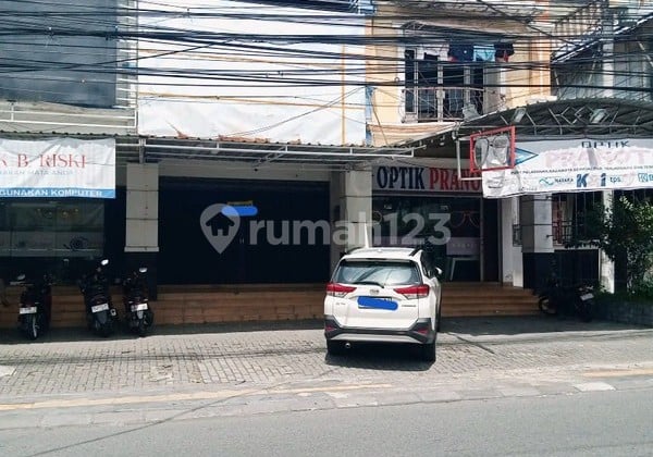 Disewakan Ruko 2 Lantai Diarea Bisnis & Kuliner Seturan Raya, Caturtunggal, Depok, Sleman.