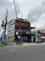 Business Opportunity: 3-Story Commercial Space on Jl. Kaliurang KM 5, Suitable for Cafe & Office, Caturtunggal, Depok, Sleman