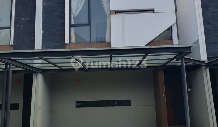 Rumah bagus 2 lantai dalam cluster Grand Trevista Rempoa, Tangerang Selatan