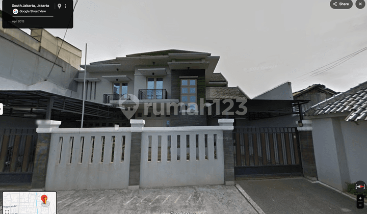Rumah Besar dan Luas di Pancoran Barat . Jakarta Selatan