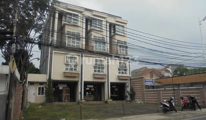 Ruko Gandeng 3 di Lokasi Strategis Lenteng Agung. Jaksel