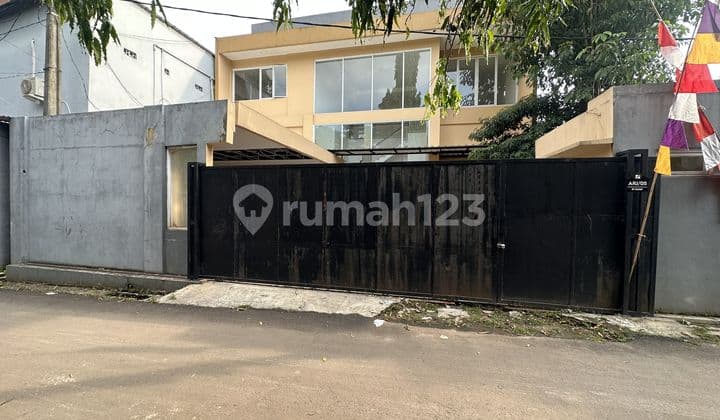 Rumah 2 Lantai di Jln Kebun Pala ( Belakang Cluster De Maja), Bsd