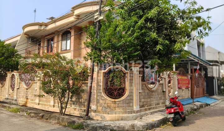 Unit Sultan! Rumah Mewah di Taman Kencana, Jakbar