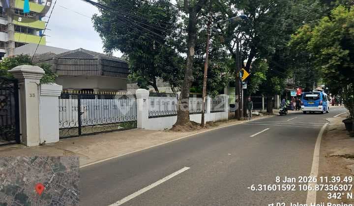 Rumah Tua di Pinggir Jalan Raya H. Baping .Ciracas. Jaktim