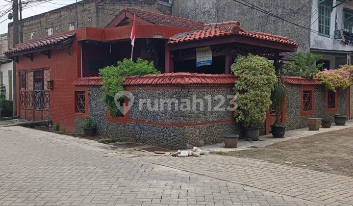 Rumah Hook di Komplek Griya Kencana 2, Ciledug