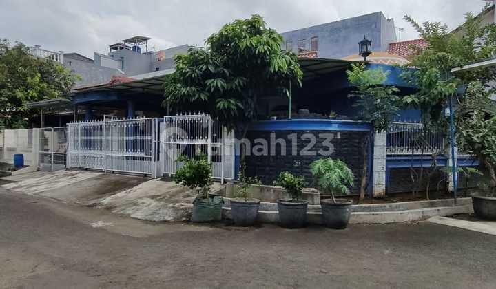 RUMAH HOOK DI PALEM SEMI, KARAWACI , TANGERANG